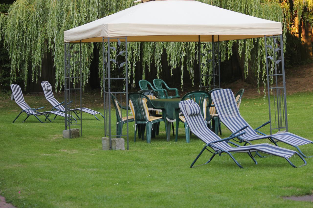 Hotel Pension Haus Stork Holzhausen  Exteriér fotografie